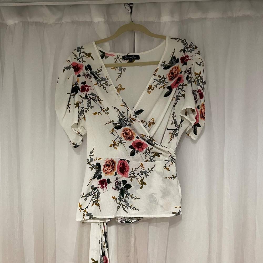 SUCREFAS floral wrap blouse Sz XL